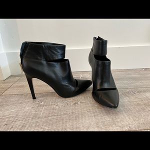 BCBG heels black women size 8